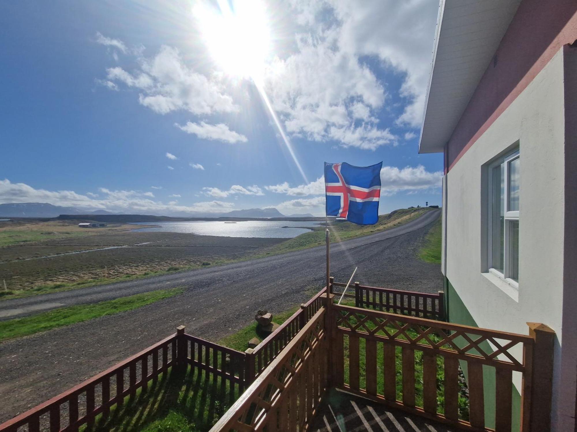 Helgafell Guesthouse スティッキスホールムル エクステリア 写真
