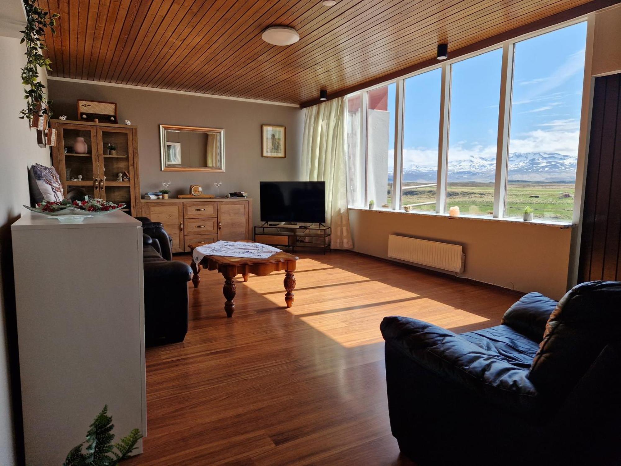 Helgafell Guesthouse スティッキスホールムル エクステリア 写真