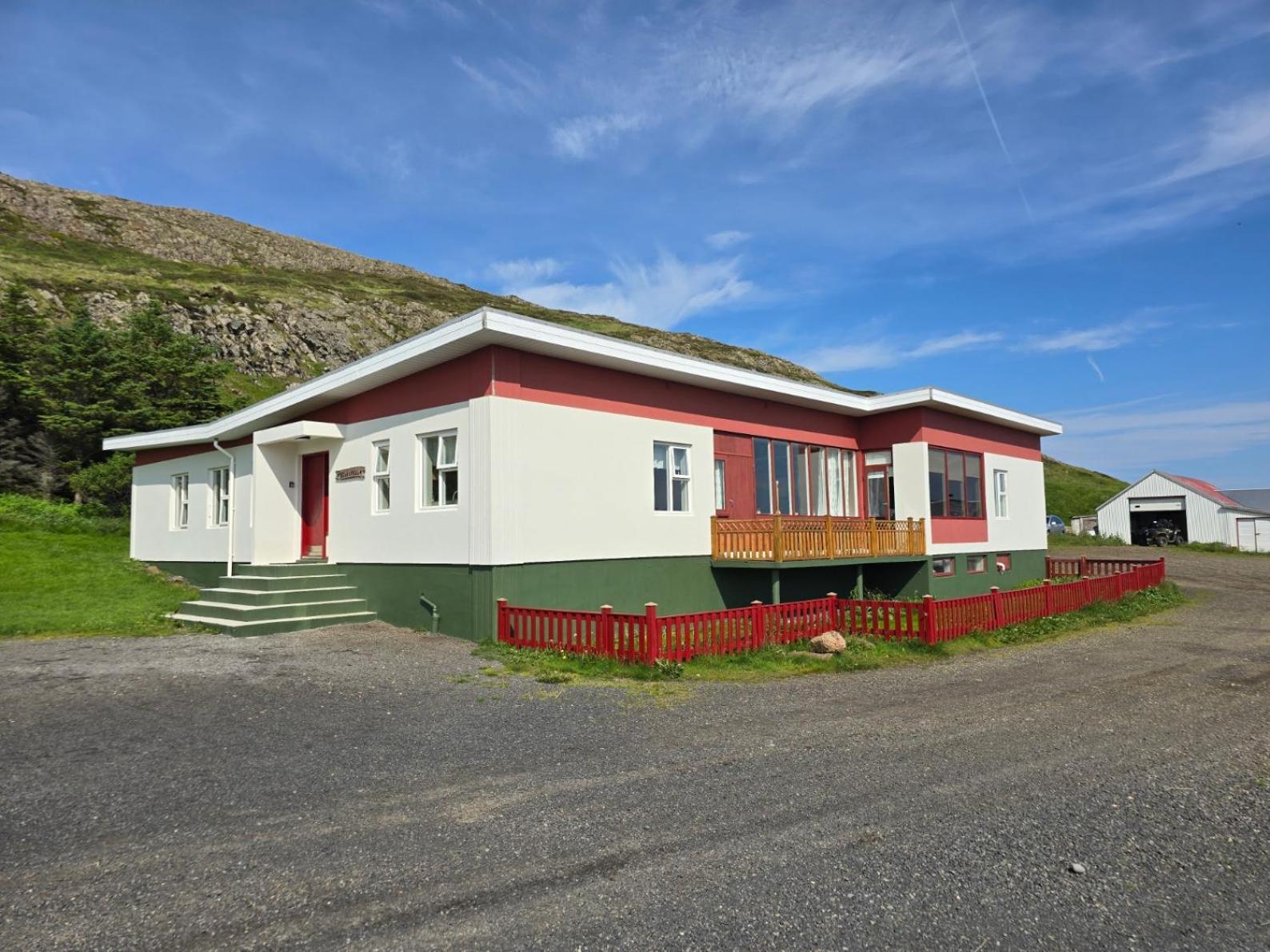 Helgafell Guesthouse スティッキスホールムル エクステリア 写真