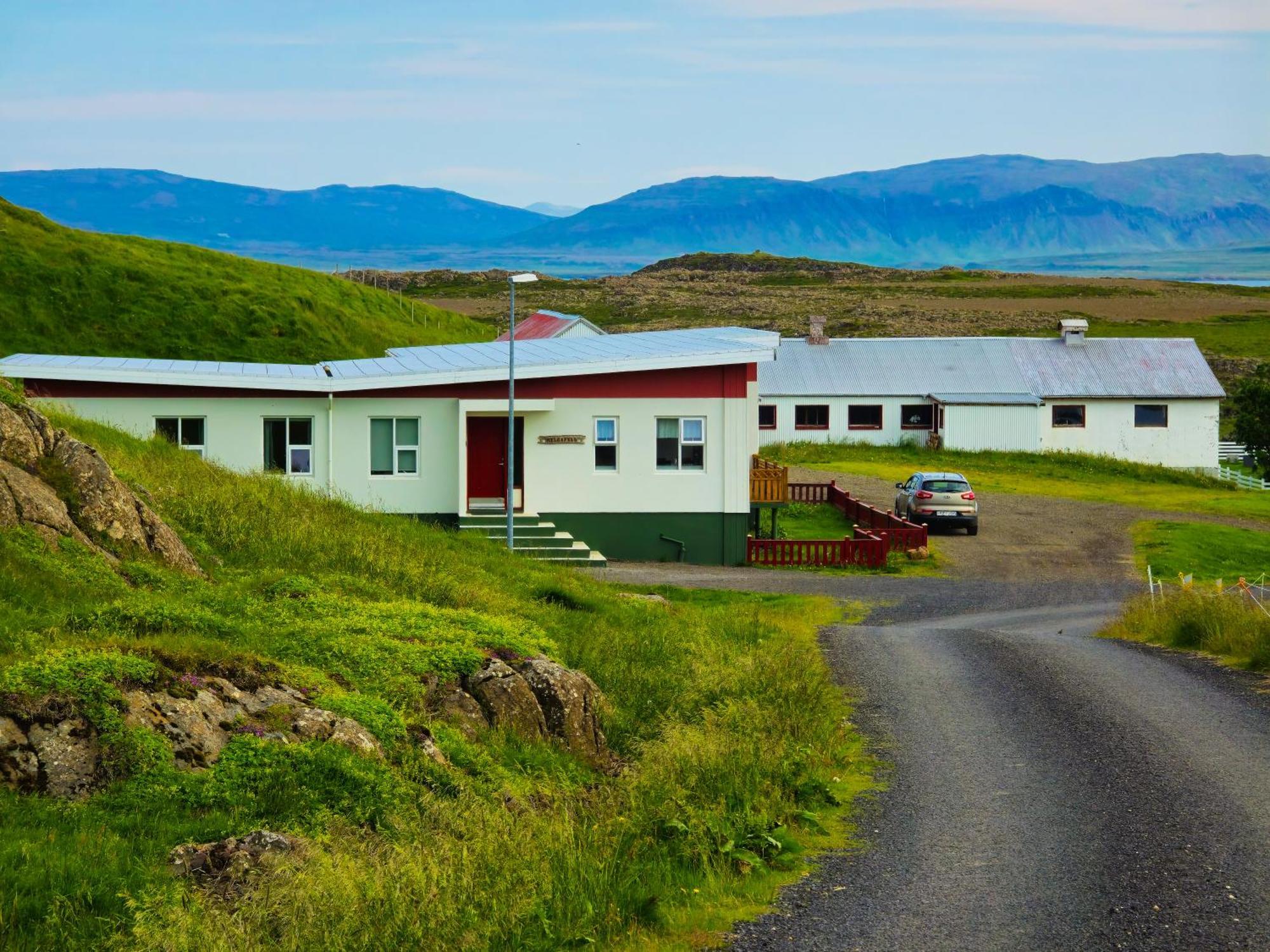 Helgafell Guesthouse スティッキスホールムル エクステリア 写真